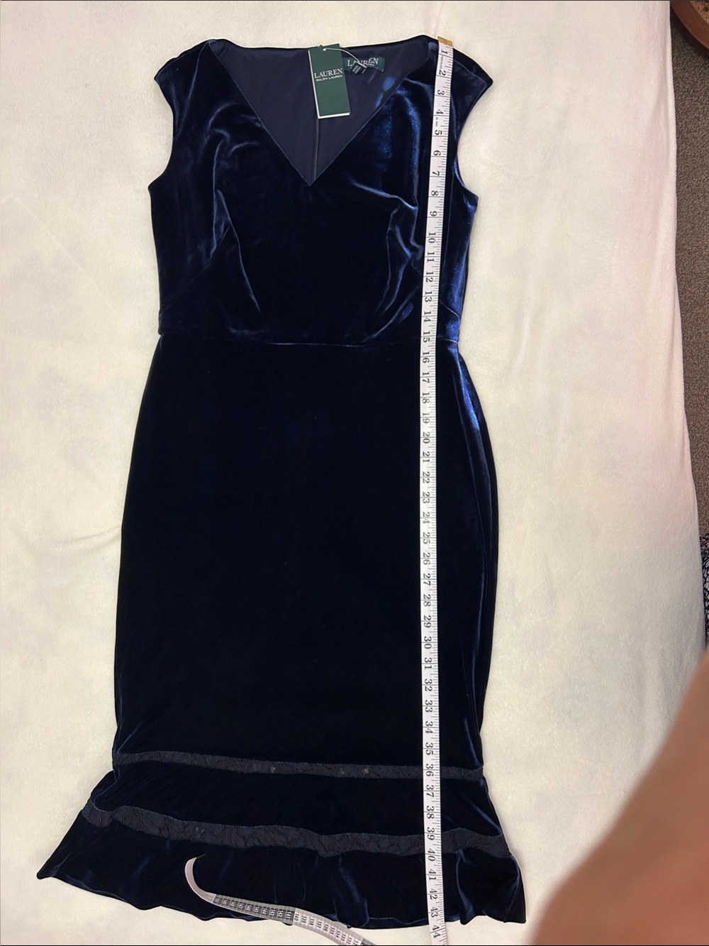 Ralph Lauren Navy Velvet Coctail Dress with Fluted Hem Lace Lined Size 8 NWT - Picture 6 of 12